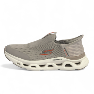 Skechers GO RUN Max Slip‑In – Comfort Meets Performance in Beige