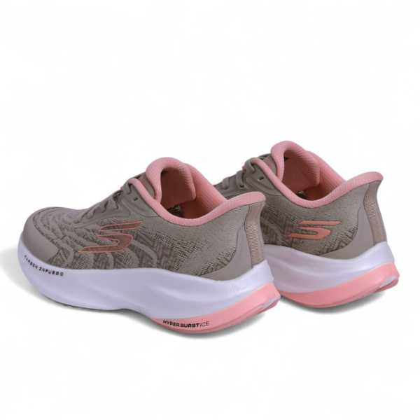 Skechers Slip-Ins – Hyper Burst Ice, Carbon Infused & Hyper Arc Comfort in Beige