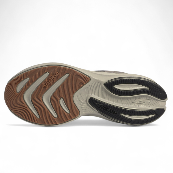 Skechers Slip-Ins – Hyper Burst Ice, Carbon Infused & Hyper Arc Comfort in Brown