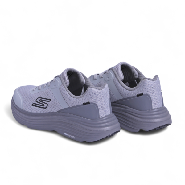 Skechers Max Cushioning Elite – Air-Cooled Goga Mat Comfort in Grey