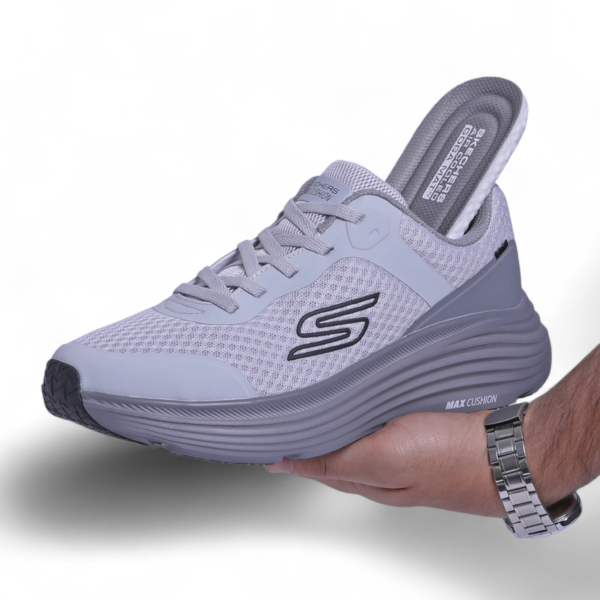 Skechers Max Cushioning Elite – Air-Cooled Goga Mat Comfort in Grey