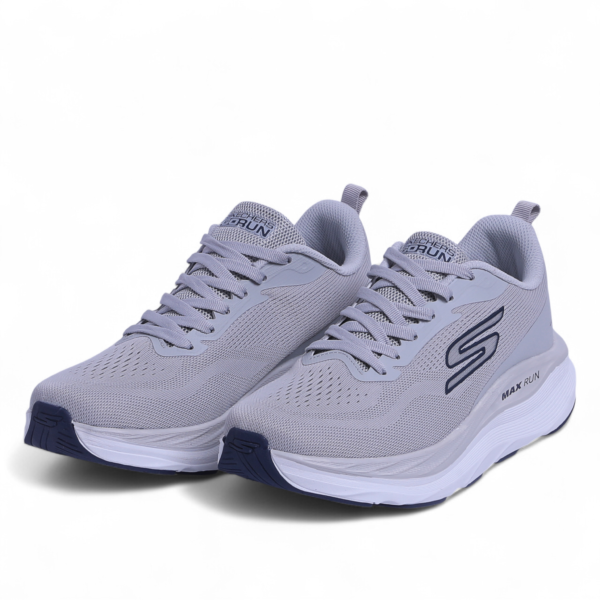 SKECHERS MAX-RUN –  Comfort & Performance in Grey