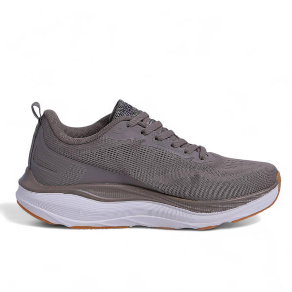 SKECHERS MAX-RUN –  Comfort & Performance in Beige