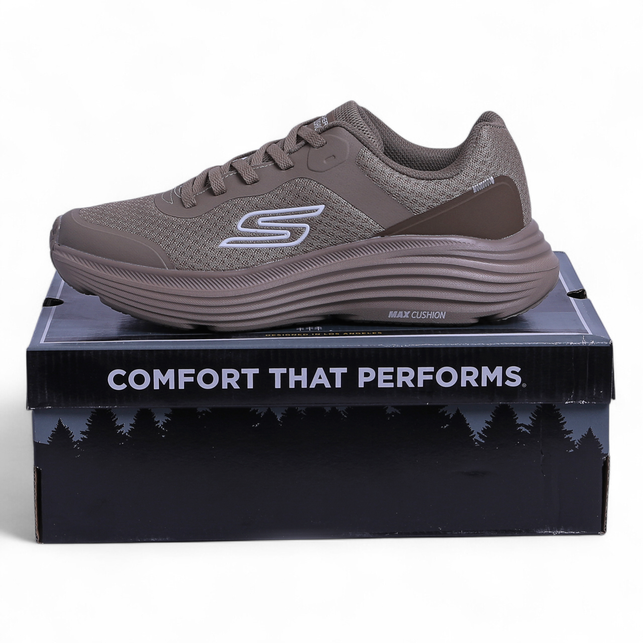 Skechers Max Cushioning Elite – Air-Cooled Goga Mat Comfort in Beige - Image 6