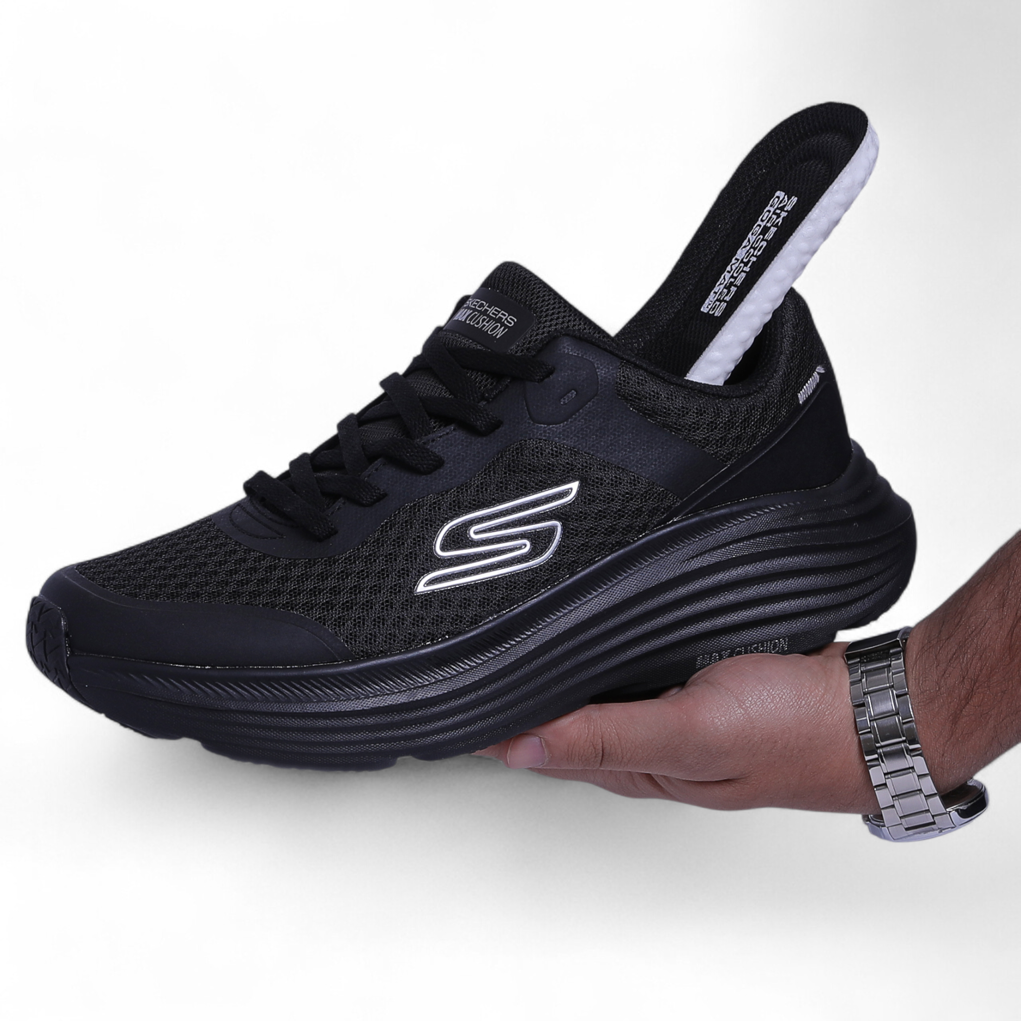 Skechers Max Cushioning Elite – Air-Cooled Goga Mat Comfort in Black - Image 7