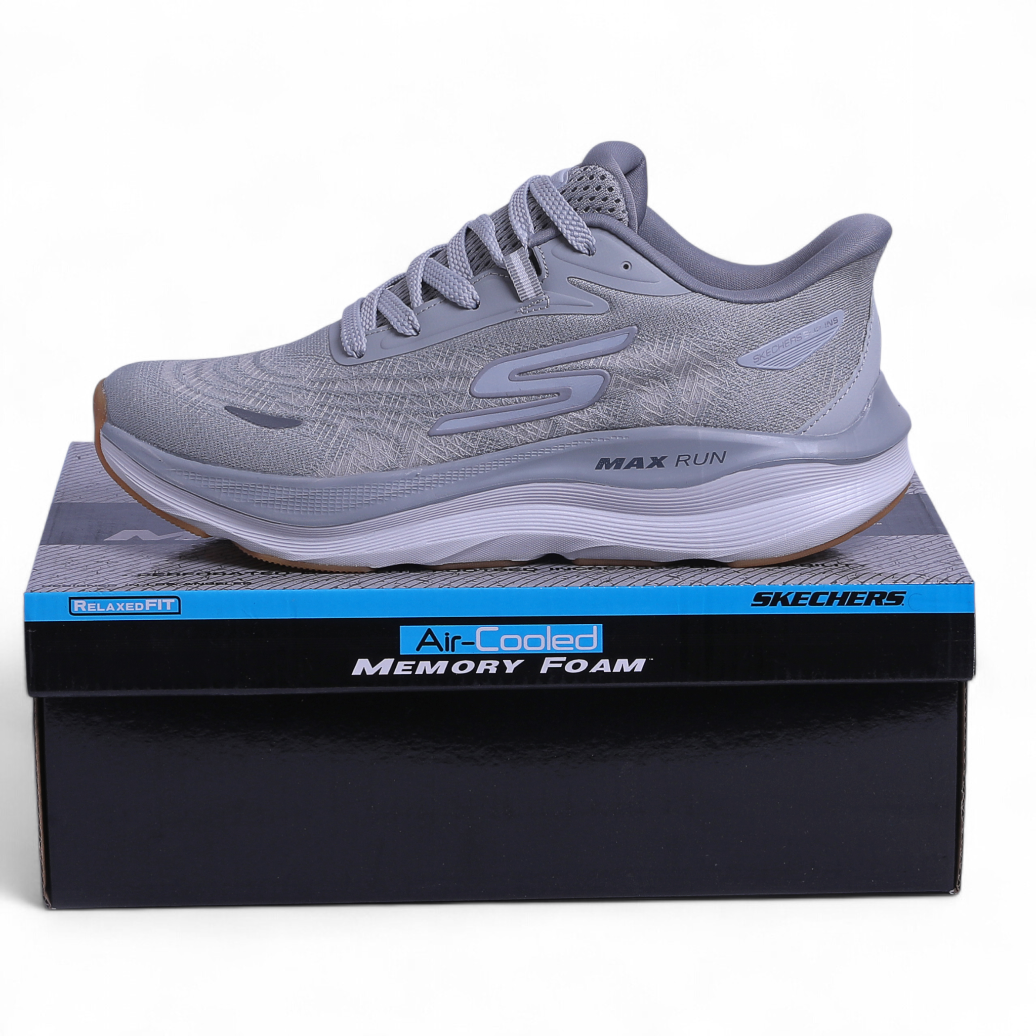 SKECHERS MAX-RUN SLIP-INS –  Comfort & Performance - in Light grey - Image 4
