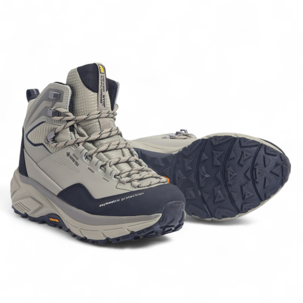 The Noth Face Hiking GTX – Waterproof Protection for Every Trail in Gray