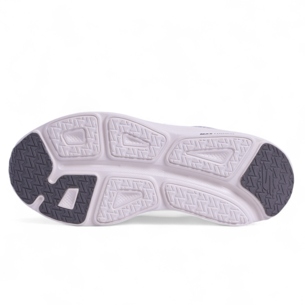 Skechers Max Cushioning Elite – Air-Cooled Goga Mat Comfort in Beige