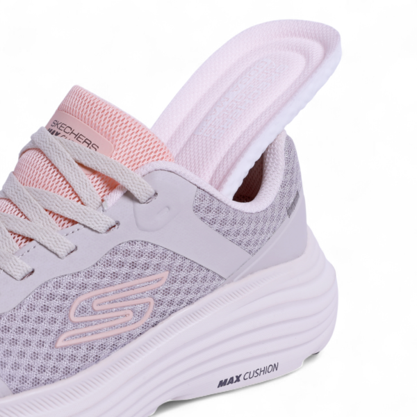 Skechers Max Cushioning Elite – Air-Cooled Goga Mat Comfort in Beige