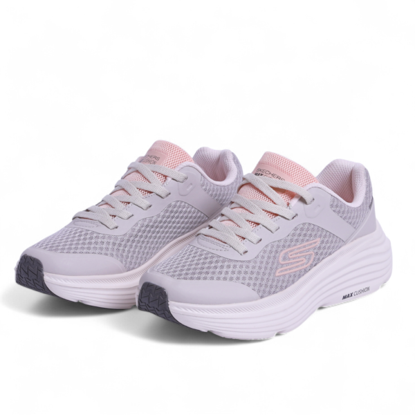 Skechers Max Cushioning Elite – Air-Cooled Goga Mat Comfort in Beige