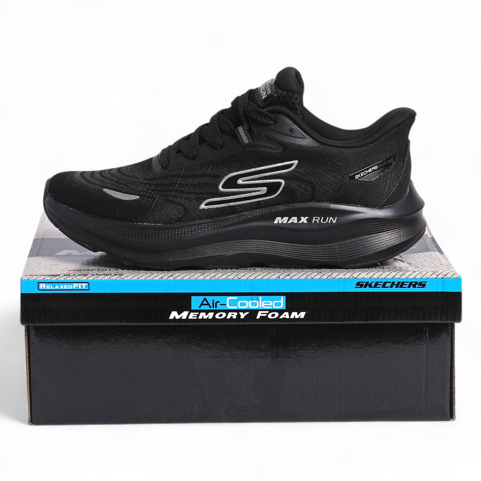 SKECHERS MAX-RUN SLIP-INS –  Comfort & Performance - in Black - Image 3
