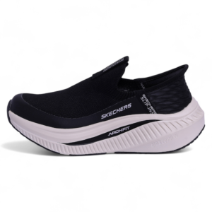 Skechers Arch Fit Max Cushion Slip-Ins – All-Day Comfort with Easy Slip-In Design in Black