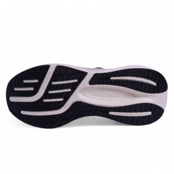 Skechers Arch Fit Max Cushion Slip-Ins – All-Day Comfort with Easy Slip-In Design in Black