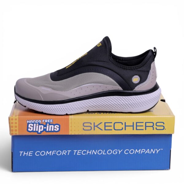 Skechers Ultra Flex Slip-ins in Beige & Black