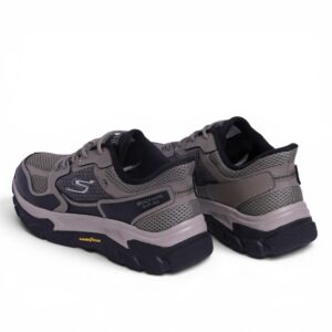 Skechers GO TRAIL Altitude 2.0 Slip-ins in Beige - Image 5