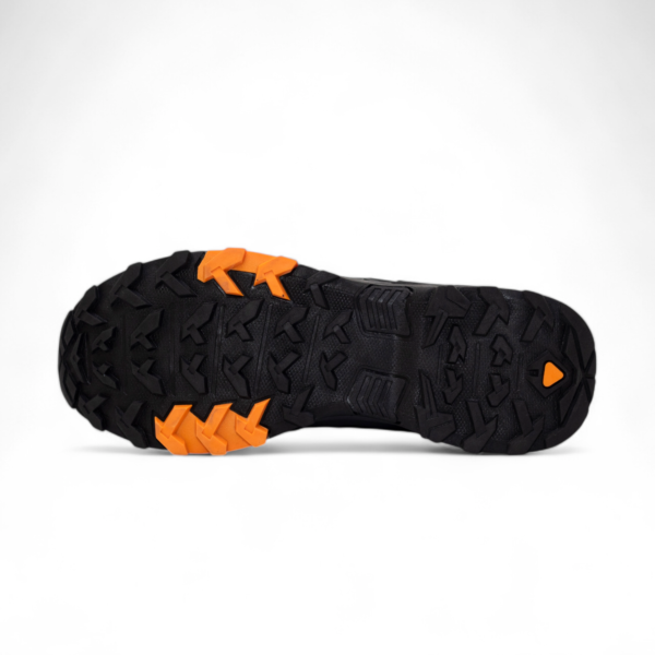 Columbia Gore-Tex Outdoor Hiking Sneakers - in black, orange