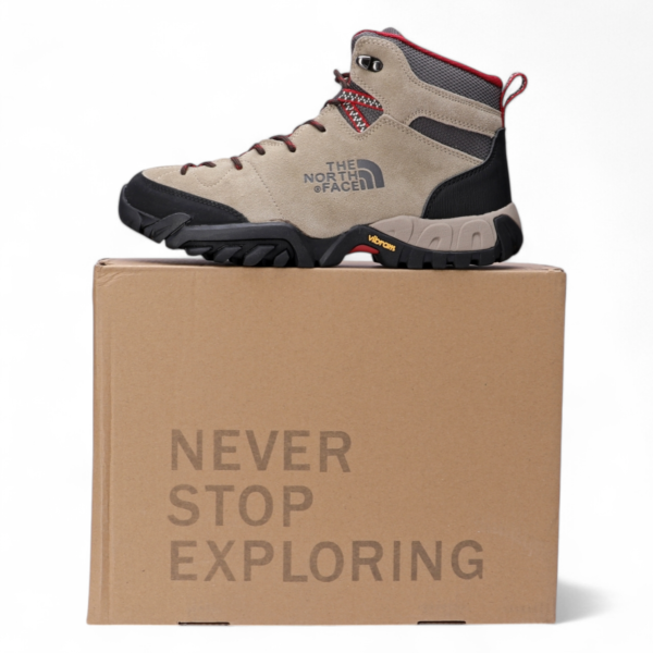 The north face outdoor shoes CT - in Beige