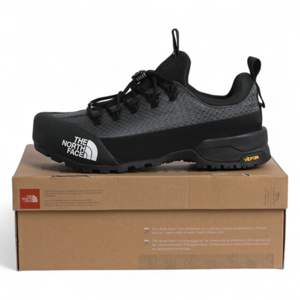 The North Face Glenclyffe Low – Lightweight Outdoor Hiking Shoe LW - in Black & Grey