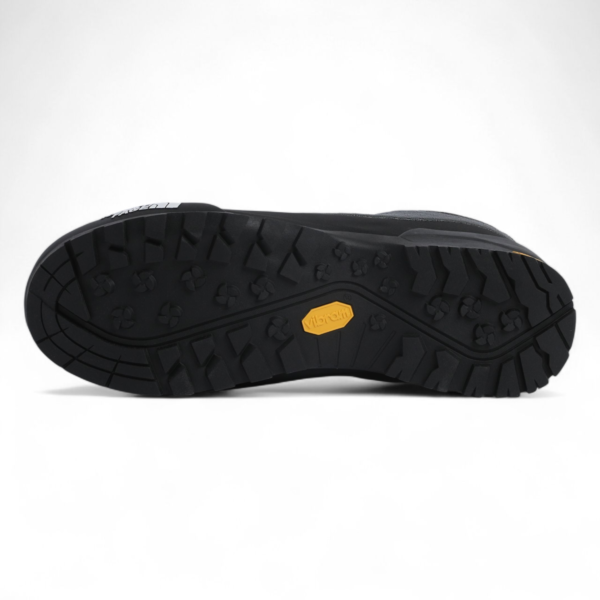 The North Face Glenclyffe Low – Lightweight Outdoor Hiking Shoe LW - in Black & Grey