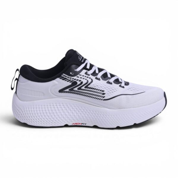 Skechers GO RUN Max Road 6 – in White
