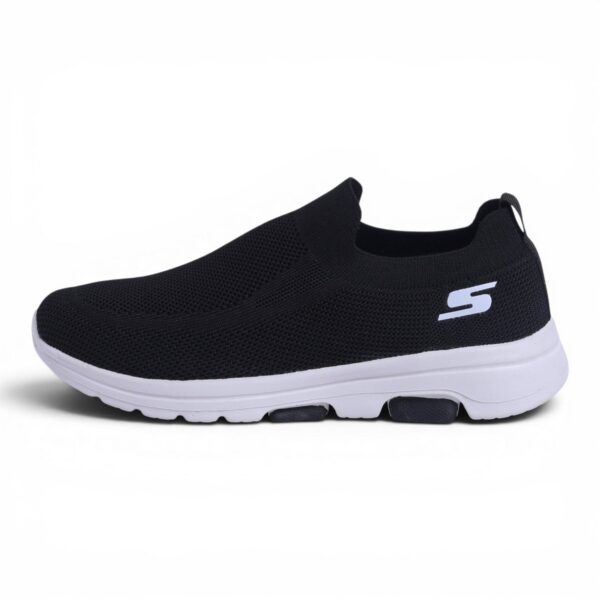 Skechers GO WALK Slip-On Knit – in Black
