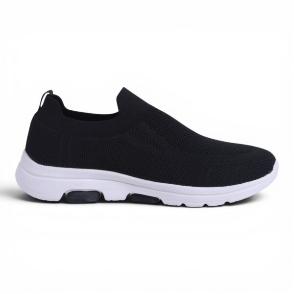 Skechers GO WALK Slip-On Knit – in Black