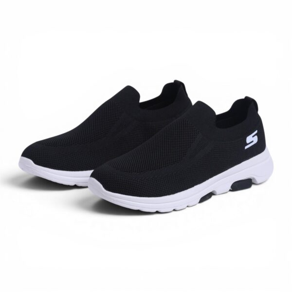 Skechers GO WALK Slip-On Knit – in Black