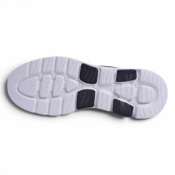 Skechers GO WALK Slip-On Knit – in Black