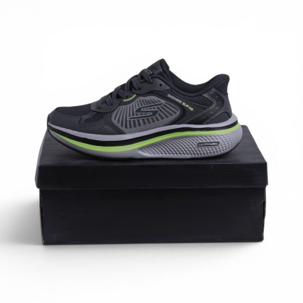 Skechers Hands Free Slip-ins Bounder – in Grey