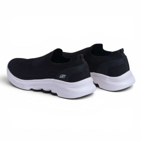 WALK Comfort – Lightweight Walking Shoes with All-Day Support – in Black