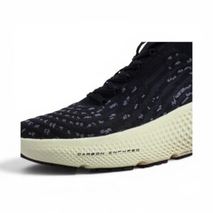 Skechers GO RUN Carbon Infused – in Black - Image 7