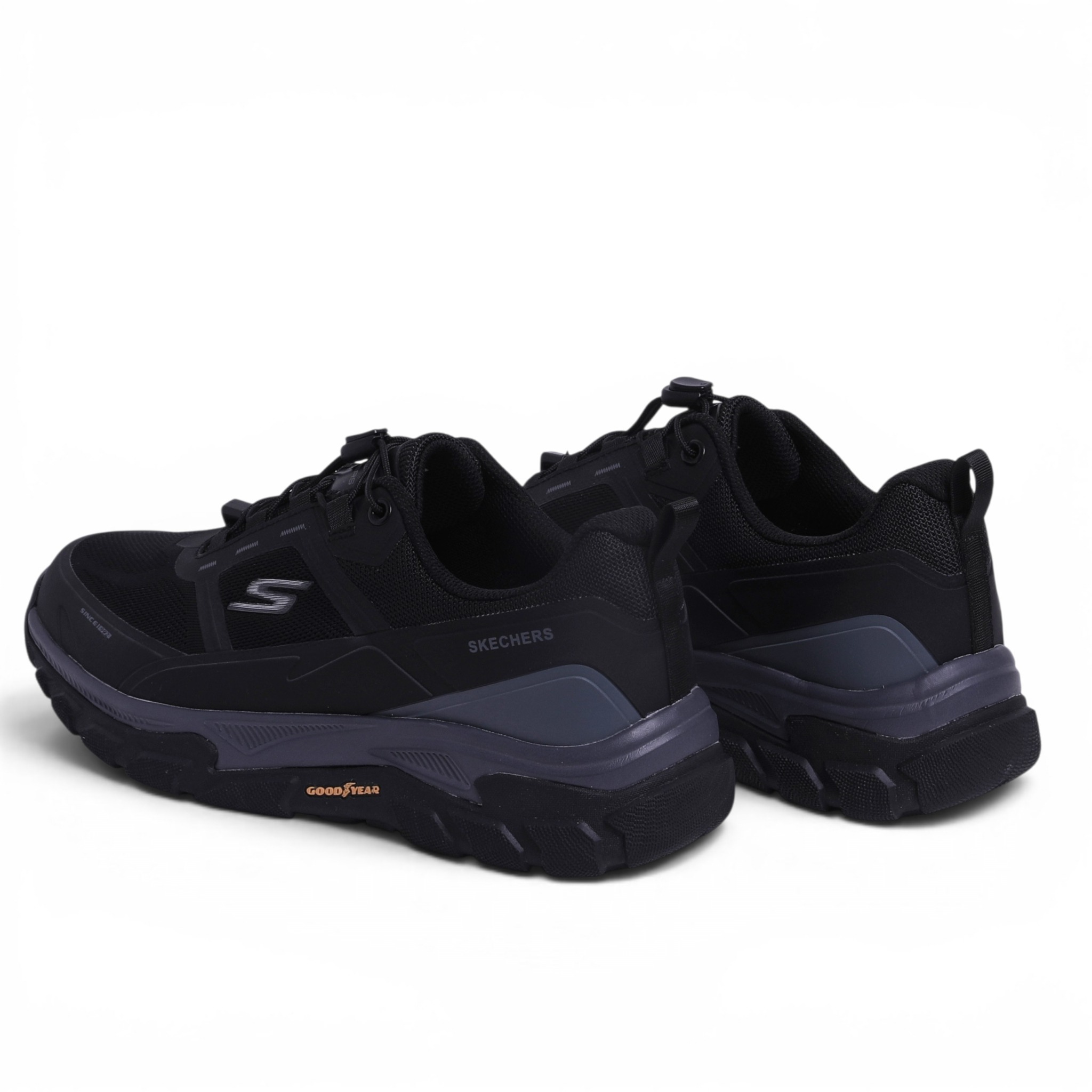 Skechers Escape Plan 2.0 Goodyear - in Black - Image 5