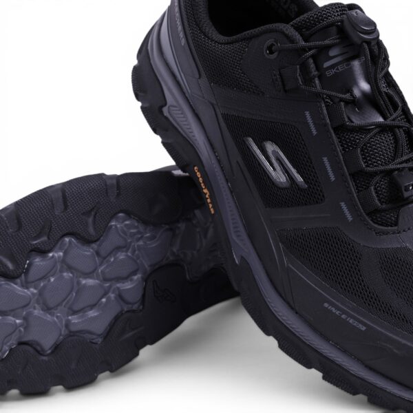 Skechers Escape Plan 2.0 Goodyear - in Black