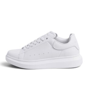 Alexander McQueen Oversized Sneakers – Bold Style & Everyday Versatility - in White